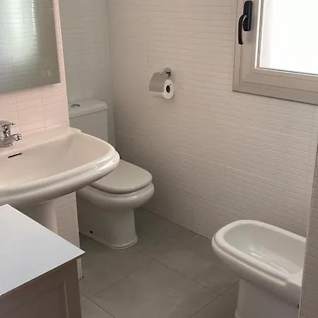 Magnifico Cerca De La Playa Con Piscina -