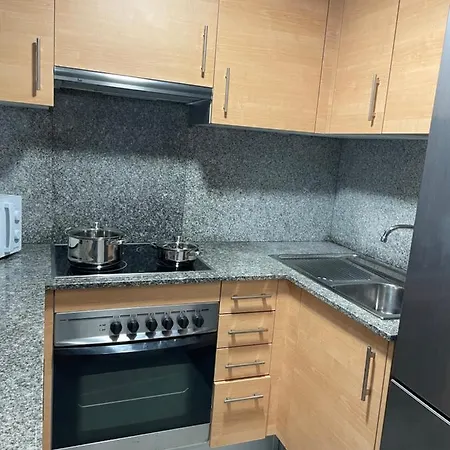 Magnifico Cerca De La Playa Con Piscina - Apartamento *