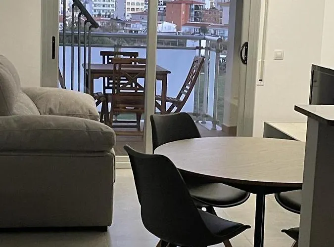 Magnifico Cerca De La Playa Con Piscina - Apartment Roses