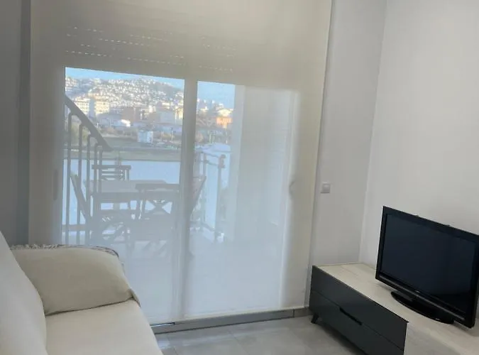 Magnifico Cerca De La Playa Con Piscina - Apartment